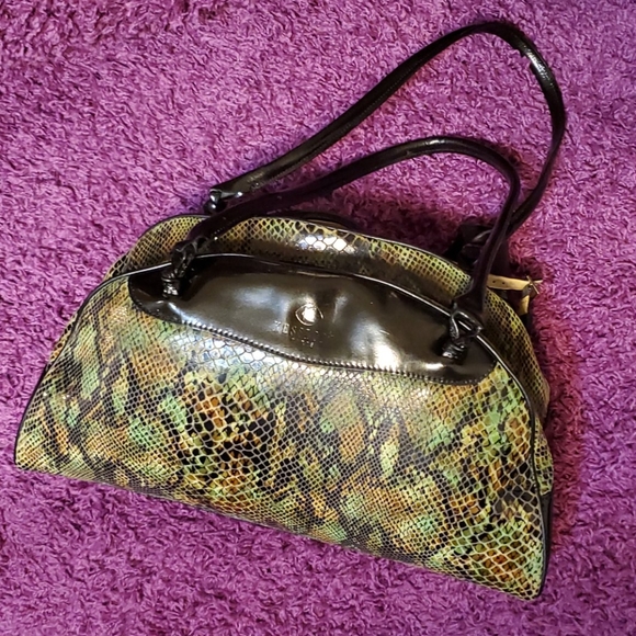 Kesslord Ladies Bag - Picture 10 of 16